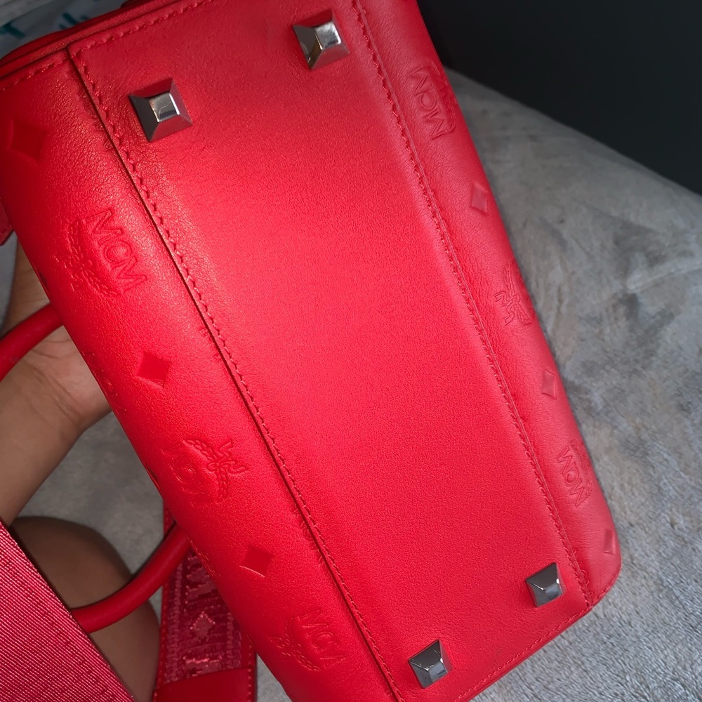 MCM BOSTON HANDBAG RED